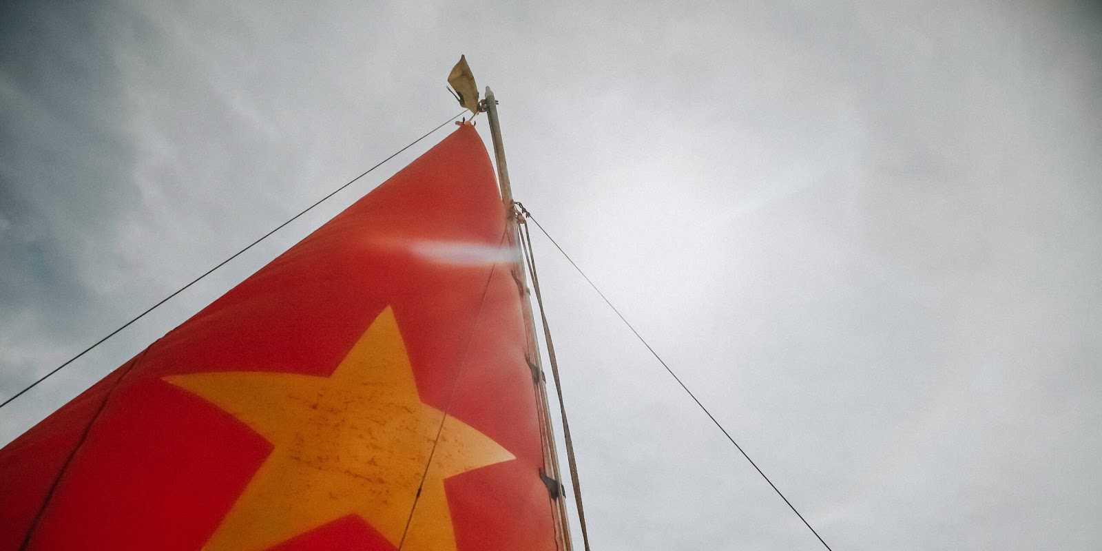 Hình ảnh cờ đỏ sao vàng Việt Nam